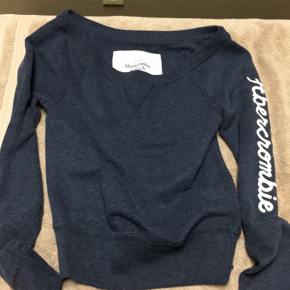 Abercrombie&fitch blue gray color